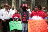 Jueves 22 de junio del 2017. Tuxtla Gutiérrez. Ex zapatistas protestan en el congreso chiapaneco en apoyo al periodista Bautista Ibarias, los militantes de las organizaciones campesinas indígenas se suman a las manifestaciones en contra de la Diputada Olv