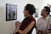 Lunes 21 de agosto del 2017. Tuxtla Gutiérrez. Alférez y Naguares, 16 fotografí­as en B/N en la Hemeroteca del Archivo Histórico-UNICACH esta mañana. Muchas gracias!