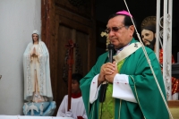 Domingo 12 de noviembre del 2017. Tuxtla Gutiérrez. Monseñor Fabio Martí­nez Castilla, arzobispo de Tuxtla durante su homilí­a dominical en la catedral de San Marcos este medio dí­a.