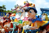 Lunes 17 de septiembre del 2018. Tuxtla Gutiérrez. Las figuras de fibra de vidrios que acompañan a las ferias populares en la plaza central al final de las fiestas patrias.