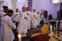 Jueves 7 de septiembre del 2017Tuxtla Gutiérrez. Los funerales de Monseñor José Trinidad Sepúlveda se realizan esta mañana en la catedral de San marcos donde sus restos reposan en una cripta a un costado del altar principal.