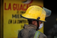Martes 30 de junio del 2020. Tuxtla Gutiérrez. Una fuga de gas provoca una fuerte explosión en una rosticería en el oriente norte de la ciudad. Dos personas resultaron con quemaduras y fueron trasladadas al hospital Gómez Maza