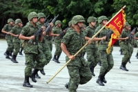 Miércoles 28 de diciembre. Nuevos elementos castrenses. Chicoasen, Chiapas. Elementos del Ejercito Mexicano terminan esta mañana la primera fase del Adiestramiento de Combate Individual de la VII Región Militar graduándose 201 elementos  que conforman el 