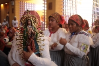 Martes 10 de diciembre del 2019. Tuxtla Gutiérrez. Peregrinos recorren las calles de la ciudad dirigiéndose a la iglesia de Guadalupe para continuar el recorrido hacia las diferentes ermitas de Chiapas