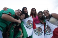 Jueves 9 de octubre del 2014. Tuxtla Gutiérrez. Los aficionados durante el partido de México vs Honduras.