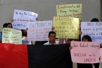 Lunes 24 de septiembre del 2018Trabajadores de la UNICH continúan con las protestas y esta mañana emplazan a huelga en las instalaciones de la Junta de Conciliación y Arbitraje
