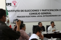 Martes 16 de octubre del 2018. Tuxtla Gutiérrez. Los consejeros del Instituto de elecciones y Participación Ciudadana de Chiapas inician la Sesión Extraordinaria donde prevén las acciones que llevaran a término las elecciones extraordinarias en 10 mu