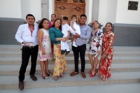Domingo 22 de marzo del 2020. Tuxtla Gutiérrez. Solo asisten los padrinos a los discretos bautizos que se realizan a puerta cerrada en la Catedral de San Marcos durante la contingencia del Covid-19