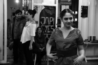 Sábado 13 de enero del 2018. Tuxtla Gutiérrez. Arte Colectivo Ac. presenta esta noche el trabajo de artistas visuales y diseñadores durante la pasarela urbana en una conocida plaza del poniente de la ciudad.