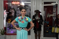 Sábado 13 de enero del 2018. Tuxtla Gutiérrez. Arte Colectivo Ac. presenta esta noche el trabajo de artistas visuales y diseñadores durante la pasarela urbana en una conocida plaza del poniente de la ciudad.