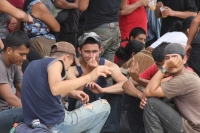 Domingo 12 de junio. Agentes de la PFP logran rescatar a 213 migrantes centro y sudamericanos que viajaban en la parte posterior de un tracto camión el cual fue asegurado en el kilometro 134 de la carretera Ocoscuautla-Las Choapas esta madrugada. Los migr