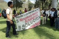 Jueves 23 de febrero del 2012. Denuncian fraude en el autotransporte.