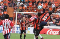 Sábado 14 de enero del 2012. Tuxtla Gutiérrez, Chiapas. Los jaguares de Chiapas logran su primera victoria en el torneo de clausura ante las Chivas del Guadalajara tres tantos a uno.