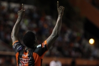 Sábado 14 de enero del 2012. Tuxtla Gutiérrez, Chiapas. Los jaguares de Chiapas logran su primera victoria en el torneo de clausura ante las Chivas del Guadalajara tres tantos a uno.