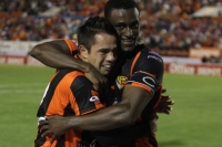 Sábado 14 de enero del 2012. Tuxtla Gutiérrez, Chiapas. Los jaguares de Chiapas logran su primera victoria en el torneo de clausura ante las Chivas del Guadalajara tres tantos a uno.