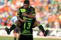 Sábado 29 de abril del 2017. Tuxtla Gutiérrez. con un empate a dos tantos y una fuerte trifulca con los aficionados termina el partido entre Jaguares de Chiapas y El Santos. esta tarde en el estadio Zoque de la capital de este estado del sureste de México