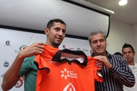 Lunes 26 de Diciembre. Refuerzos de Jaguares. Tuxtla Gutiérrez, Chiapas. El equipo Jaguares de Chiapas, presenta esta mañana a los refuerzos para la temporada que iniciara en las próximas semanas, esto antes de partir a la ciudad de Tapachula donde protag