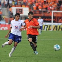 Sábado 13 de agosto. Jaguares de Chiapas logra un empate a un tanto al recibir esta tarde a los cementeros de la Cruz Azul.
