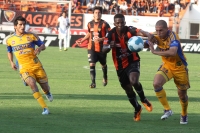Sábado 10 de marzo del 2012. Jaguares-Tigres.