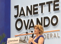 Domingo 3 de septiembre del 2017. Tuxtla Gutiérrez. El informe legislativo de la diputada federal Janette Ovando es acompañada por Moreno Valle esta noche en la capital del estado de Chiapas.