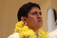 Miércoles 4 de enero. Juan Carlos López en su informe legislativo. Tuxtla Gutiérrez, Chiapas. El perredistas Juan Carlos López Hernández durante el evento donde da a conocer el informe legislativo en el Poli fórum Mesoamericano.