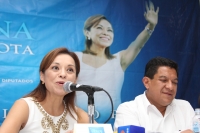 Jueves 2 de junio. Josefina Vázquez Mota, Diputada Federal y coordinadora de la bancada del Partido Acción Nacional en el Congreso de la Unión habla en conferencia de prensa sobre las precampañas políticas para el 2012 y responde a las preguntas de los me