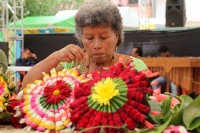 Martes 15 de agosto del 2017. Tuxtla Gutiérrez. Los Joyonaques, ramillete o amarre de flores son elaborados por la comunidad Zoque de la depresión central de Chiapas, estas ofrendas acompañan las procesiones y altares en los festejos del antiguo Barrio de