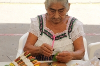 Martes 15 de agosto del 2017. Tuxtla Gutiérrez. Los Joyonaques, ramillete o amarre de flores son elaborados por la comunidad Zoque de la depresión central de Chiapas, estas ofrendas acompañan las procesiones y altares en los festejos del antiguo Barrio de