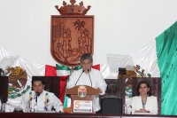 Sábado 31 de diciembre. V Informe de la Administración Estatal.