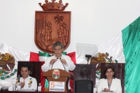 Sábado 31 de diciembre. V Informe de la Administración Estatal.