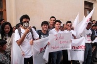 La polí­tica Chiapaneca esta de cabeza!  La Cioac apoyando a Chus mientras los Verdes van con Amlo. Los Coletos con Morena. El Prd y Pan con Joseanâ€¦ Chiapas hundido en el desorden, desabasto y el caos. En la lucha por el hueso!!!
