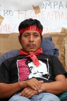 Martes 25 de noviembre del 2014. Tuxtla Gutiérrez. Campesinos de la comunidad de Ixtapa mantienen huelga de hambre en las afueras del congreso local y este medio día se suturan los labios para exigir a las autoridades de Chiapas la liberación de los preso