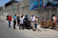 Jueves 27 de julio del 0217. Tuxtla Gutiérrez. Colonos de Los Pájaros obligan a las autoridades municipales a concluir las obras de alcantarillado y pavimentación del ayuntamiento tuxtleco por los problemas sanitarios que ocasionan las obras inconclusas e