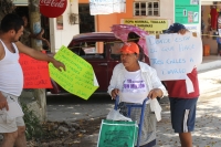 Jueves 27 de julio del 0217. Tuxtla Gutiérrez. Colonos de Los Pájaros obligan a las autoridades municipales a concluir las obras de alcantarillado y pavimentación del ayuntamiento tuxtleco por los problemas sanitarios que ocasionan las obras inconclusas e