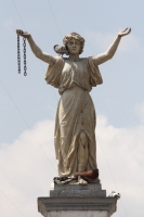 Lunes 6 de Junio, aspecto de la Estatua de la Libertad. Esta estatua fue inaugurada por el gobierno del estado de Chiapas en el año 1926, para recordar los hechos violentos durante una balacera ocurrida entre el Partido Azul y el Rojo unos años antes dura