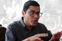 Jueves 8 de junio del 2017. Tuxtla Gutiérrez. Aben Amar Rabanales, investigador y maestro en derecho, habla en entrevista sobre el perfeccionamiento y el fortalecimiento que necesitan las instituciones legislativas para replantear las formas legales que c