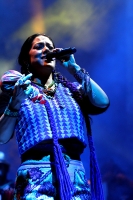 Foto/Fredy Durante. Lila Downs durante el cierre del festival Cervantino Barroco 2011.