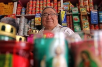 Miércoles 2 de agosto del 2017. Tuxtla Gutiérrez. A pesar de la crisis que afecta la economÃa chiapaneca los mercados se dan tiempo para festejar el dÃa del locatario. Miércoles 2 de agosto del 2017. Tuxtla Gutiérrez. A pesar de la crisis que afecta la economÃa chiapaneca los mercados se dan tiempo para festejar el dÃa del locatario.