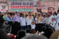 Domingo 29 de abril del 2018. Venustiano Carranza. Inician las Campañas. La liberación de los partidos. El Bronco acompaña a Chus Orantes en su inicio de campaña a la gubernatura de Chiapas.