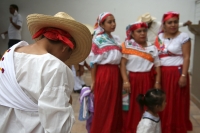 20210610. Tuxtla G. Al inicio del Baile de las Espuelas u Octava de Corpus que realiza la comunidad Zoque en la capital del estado de Chiapas