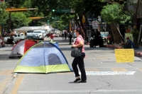 Lunes 6 de julio del 2020. Tuxtla Gutiérrez. Aspecto de la protesta de maestros al medio día en el cruce de la Calle y avenida Central.