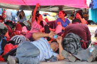 Viernes 30 de Agosto del 2013. Tuxtla Gutiérrez. Los maestros continúan en el plantón de la avenida central por tercer día consecutivo.
