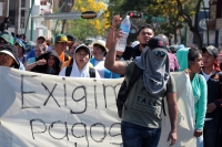 Martes 9 de enero del 2018. Tuxtla Gutiérrez. Maestros interinos siguen manifestándose exigiendo el pago de salarios del 2015-2017.