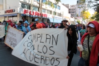 Martes 9 de enero del 2018. Tuxtla Gutiérrez. Maestros interinos siguen manifestándose exigiendo el pago de salarios del 2015-2017.