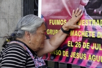 20211104. Tuxtla G. Las familias de los desaparecidos por el Grupo Armado El Machete de Pantelho protestan en el congreso de Chiapas