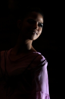 Sábado 14 de julio del 2012. Tuxtla Gutiérrez, Chiapas.  La nueva generación de diseñadoras de modas chiapanecas, presentan las propuestas de vestidos esta noche en el centro cultural ubicado en el oriente de la ciudad.