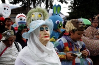 Domingo 22 de septiembre del 2019. San Cristóbal de las Casas. Los Esclavos Mercedarios, Panzudos y las representaciones satíricas de diferentes personajes acompañan la procesión durante El Anuncio de la Fiesta del Barrio de la Merced