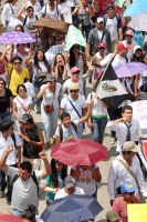 Miércoles 2 de octubre del 2013. Chiapa de Corzo. Aspecto de la mega marcha de este dos de octubre donde organizaciones sociales se unen al movimiento magisterial para conmemorar la matanza de Tlatelolco en el 68.
