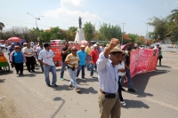 Viernes 15 de mayo del 2015. Tuxtla Gutiérrez. Aspecto de la marcha del movimiento magisterial conmemorando el día del maestro.