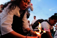 Sábado 27 de enero del 2018. Tuxtla Gutiérrez. Familiares y amigos del profesor Adán de la UNICACH marchan hacia la Plaza Central donde exigen el esclarecimiento y justicia para el biólogo asesinado en Chiapas.